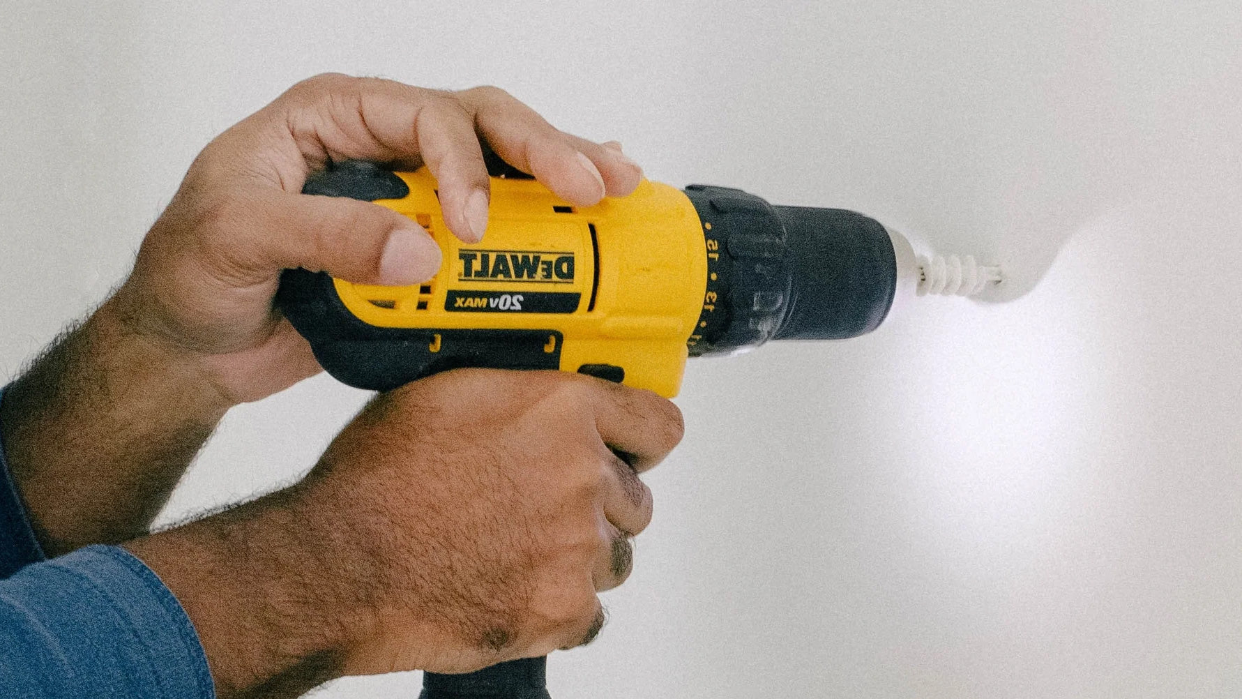 The Ultimate Guide to LED Neon Sign Installation: From Screw Mount to No-Drill Hanging